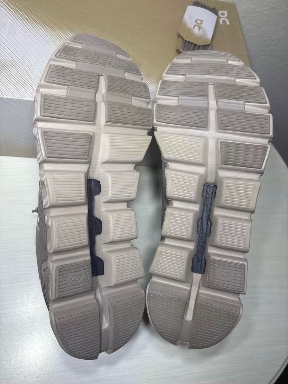 On Running Cloud 6 Women's Size 11 Wide Sand Beige NIB Sneakers 3WF1006 - Picture 7 of 8